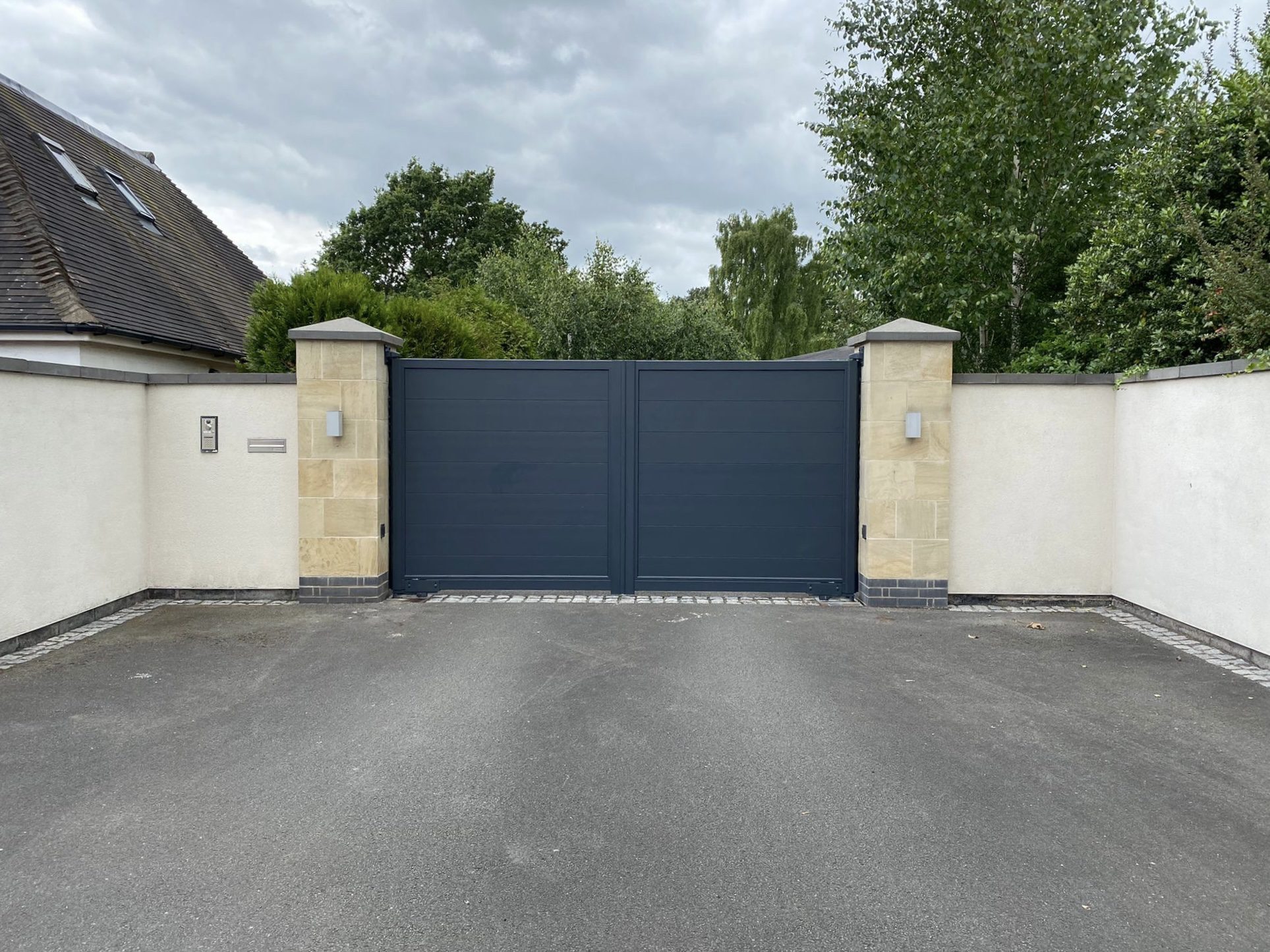 Anthracite Grey Aluminium Gate